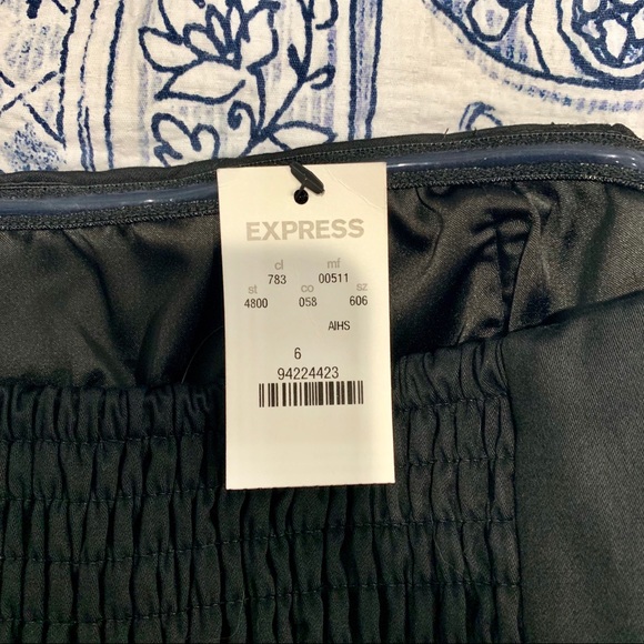 Express Strapless Dress (Black) (6) - Picture 8 of 8